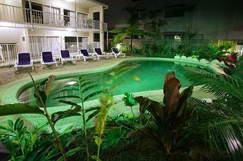 Discovery Cairns - Accommodation Nelson Bay 4
