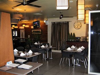 Discovery Cairns - Accommodation Nelson Bay 5