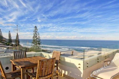 R & W Noosa Holidays 19 The Esplanade - Accommodation Nelson Bay 6