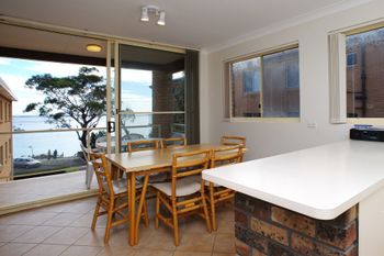 South Pacific Unit 9 Shoal Bay - Nelson Bay Accommodation.com 5