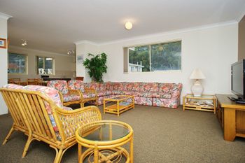 South Pacific Unit 9 Shoal Bay - Nelson Bay Accommodation.com 2