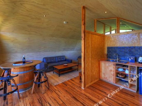 Bruny Island Accommodation 43 Degrees Beachside Studio Spa Apartments (1) - Accommodation Nelson Bay 6