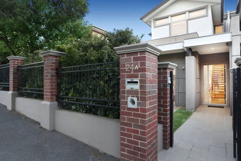 Kew Luxurious Townhouse - Accommodation Nelson Bay 2