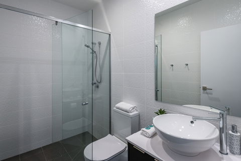 Oxford Steps - Accommodation Nelson Bay 5
