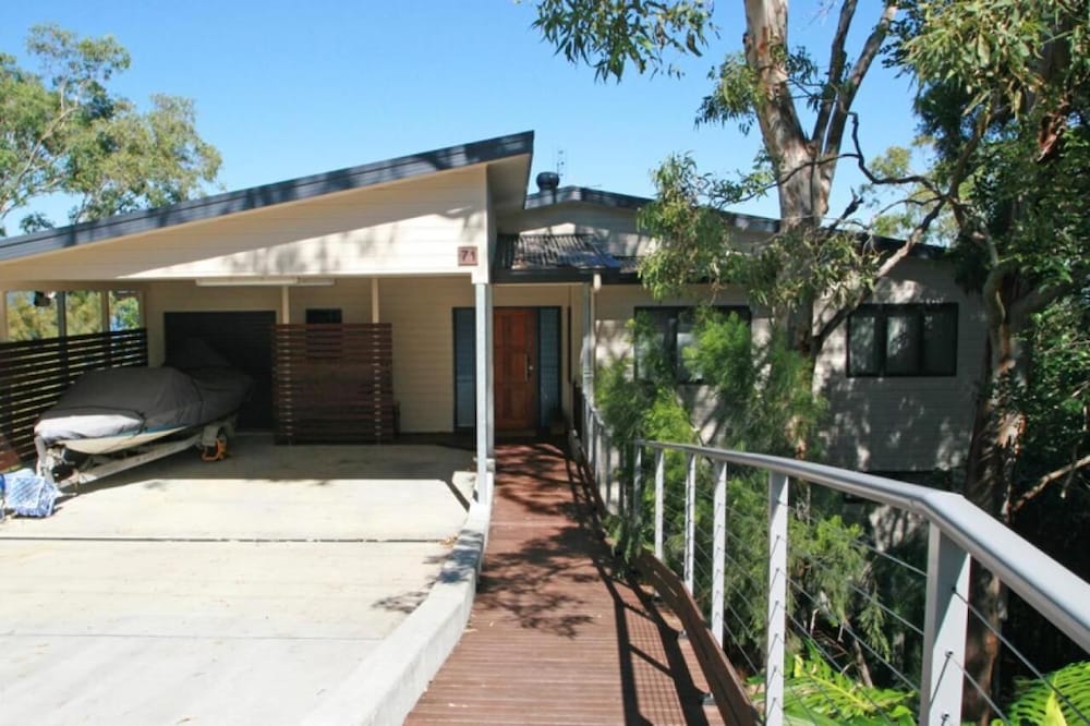 Green Point NSW Accommodation Nelson Bay