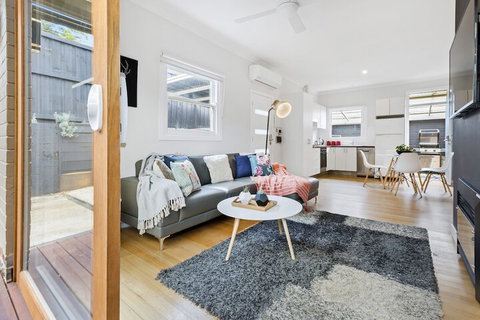 AMORE - Accommodation Nelson Bay 2