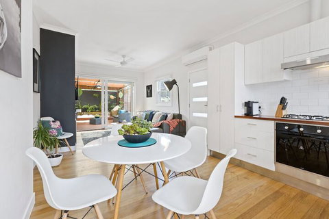 AMORE - Accommodation Nelson Bay 1