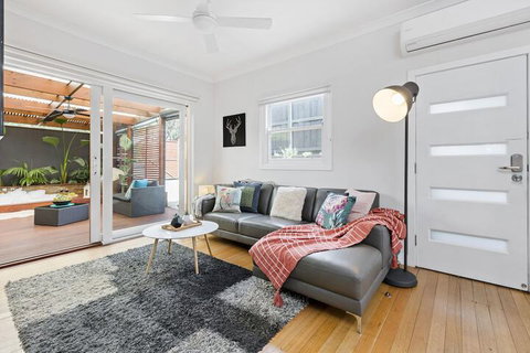 AMORE - Accommodation Nelson Bay 5