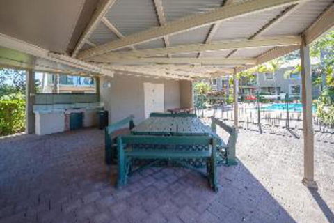 2 Bedroom Apartment Carindale - Nelson Bay Accommodation.com 2
