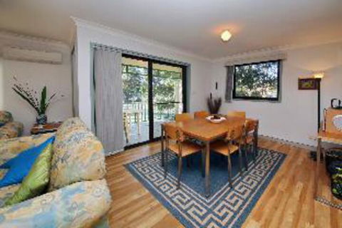 2 Bedroom Apartment Carindale - Nelson Bay Accommodation.com 0