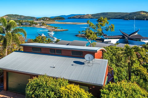 Casuarina 18 Ocean View - Accommodation Nelson Bay 3