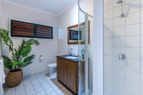 Casuarina 18 Ocean View - Accommodation Nelson Bay 4
