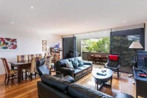 Anglesea Surf Beach Apartments - Accommodation Nelson Bay 3