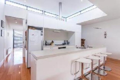 Anglesea Surf Beach Apartments - Accommodation Nelson Bay 4