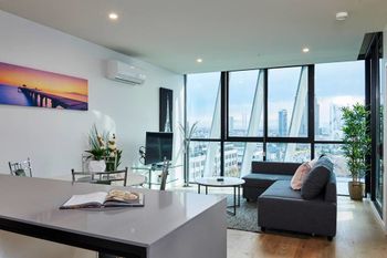 Stunning Harbour & City View Loft - Accommodation Nelson Bay 0