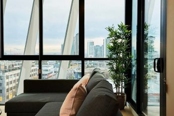 Panoramic Melbourne Views From Stylish Apartment - Accommodation Nelson Bay 5