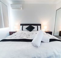 1 Bedroom Gold Coast Beachside Apt w AC  Parking - Accommodation Nelson Bay