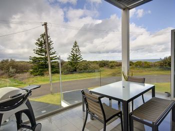 Boat Harbour Holiday 10 Noamunga Street - Accommodation Nelson Bay 4