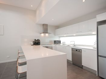 Boat Harbour Holiday 10 Noamunga Street - Accommodation Nelson Bay 6