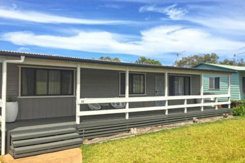 The Relax Shack At Culburra Beach Sleeps 7 - Nelson Bay Accommodation.com 0