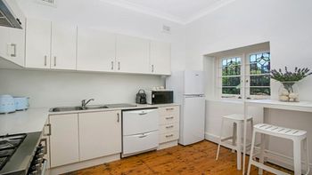 The Apartment Service LB002 - Nelson Bay Accommodation.com 1