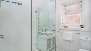 The Apartment Service LB002 - Nelson Bay Accommodation.com 3