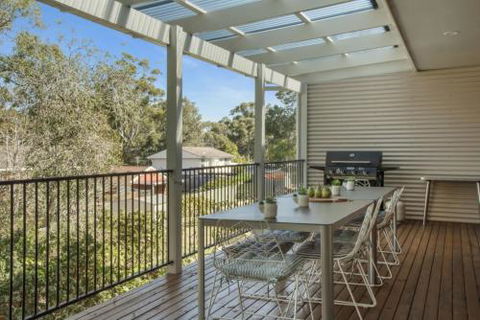 BEACH WITHIN REACH - Accommodation Nelson Bay 0