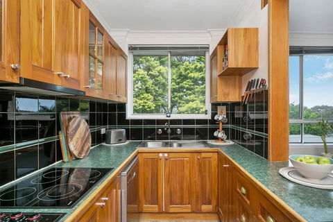 Chatswood Convenience JANET - Nelson Bay Accommodation.com 6