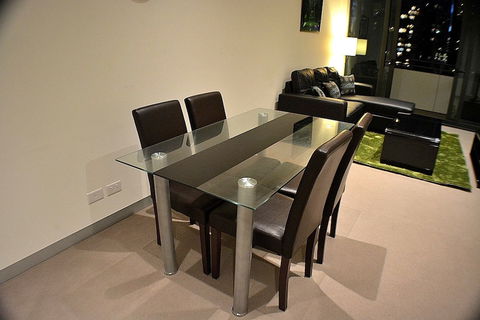 Royal Stays Apartments Southbank - Accommodation Nelson Bay 1