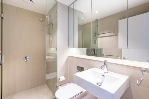 Sabrina, 2BDR Docklands Apartment - Accommodation Nelson Bay 5