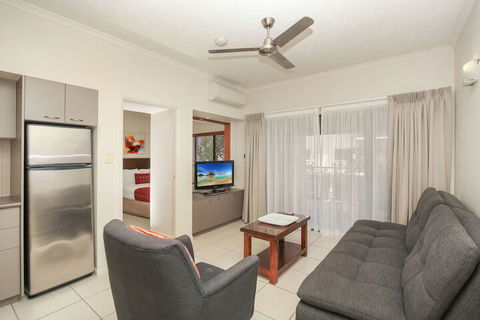 Centrally Located Apartment 1020 - Accommodation Nelson Bay 4
