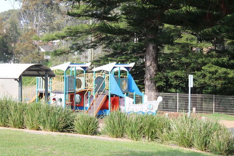 Surf Beach Family Friendly Home - Nelson Bay Accommodation.com 4