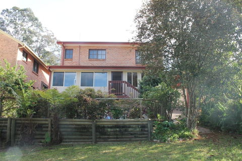 Surf Beach Family Friendly Home - Nelson Bay Accommodation.com 2