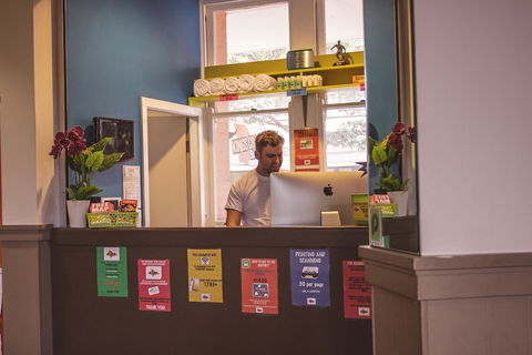 Mad Monkey Backpackers Bayswater - Accommodation Nelson Bay 3