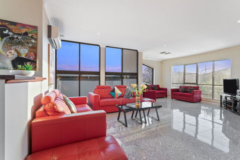 Villa De Marseilles - Melbourne - Accommodation Nelson Bay 5
