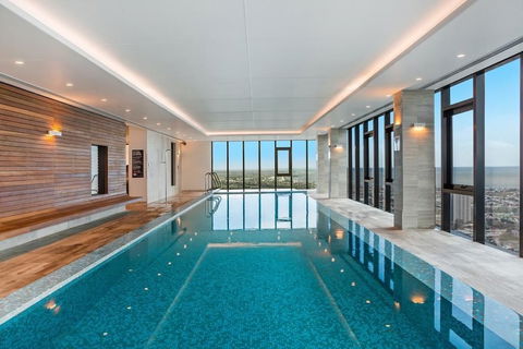 Southbank Platinum Tower Apartment - Accommodation Nelson Bay 3
