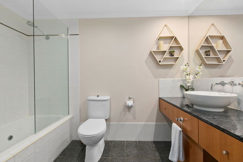 Poolside Apt In Alamanda Beachfront Resort 41 - Accommodation Nelson Bay 6