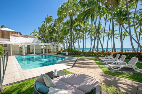 Poolside Apt In Alamanda Beachfront Resort 41 - Accommodation Nelson Bay 2