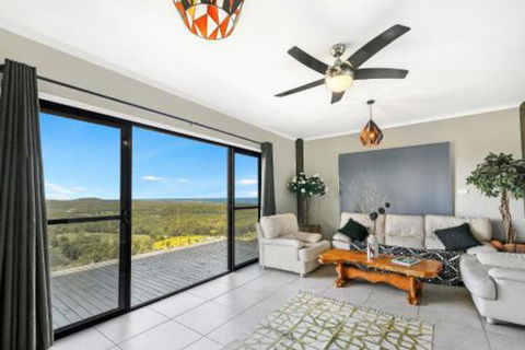Eagles Loft - Accommodation Nelson Bay 7