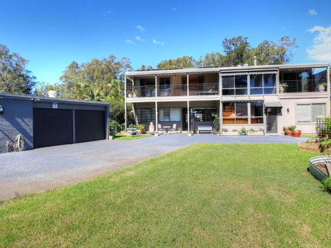 Between Waters B & B Lake Macquarie - Accommodation Nelson Bay 3