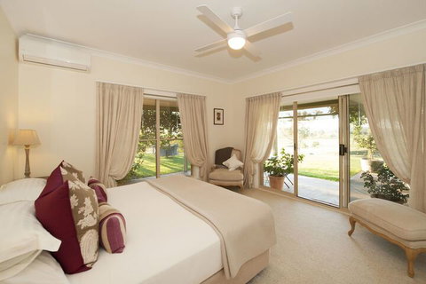 Rosby Guesthouse - Accommodation Nelson Bay 5