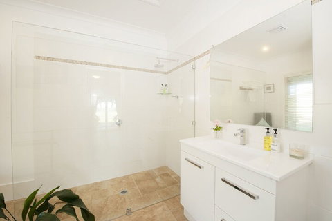 Rosby Guesthouse - Accommodation Nelson Bay 6