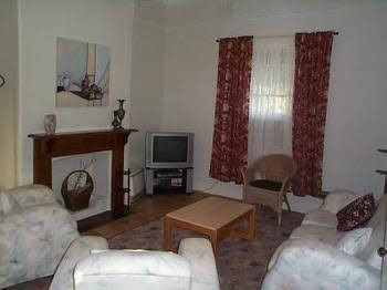 Aaron Cottage - Accommodation Nelson Bay 2