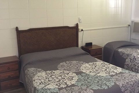 A1 Inn The City - Accommodation Nelson Bay 3