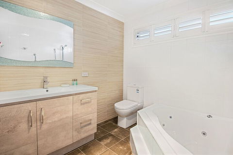 Forresters Beach Bed & Breakfast - Accommodation Nelson Bay 1