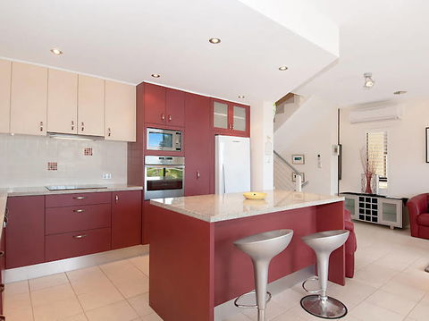 Viewland Drive Private Holiday Apartment - Accommodation Nelson Bay 0
