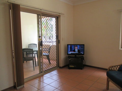 Royal Palm Villas Cairns - Accommodation Nelson Bay 6