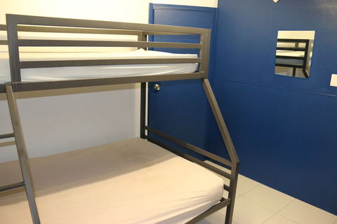 Waterfront Backpackers - Hostel - Accommodation Nelson Bay 6