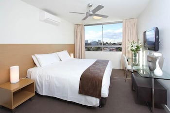 P A Apartments - Accommodation Nelson Bay 5