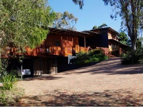Leatherwood Lodge - Accommodation Nelson Bay 3